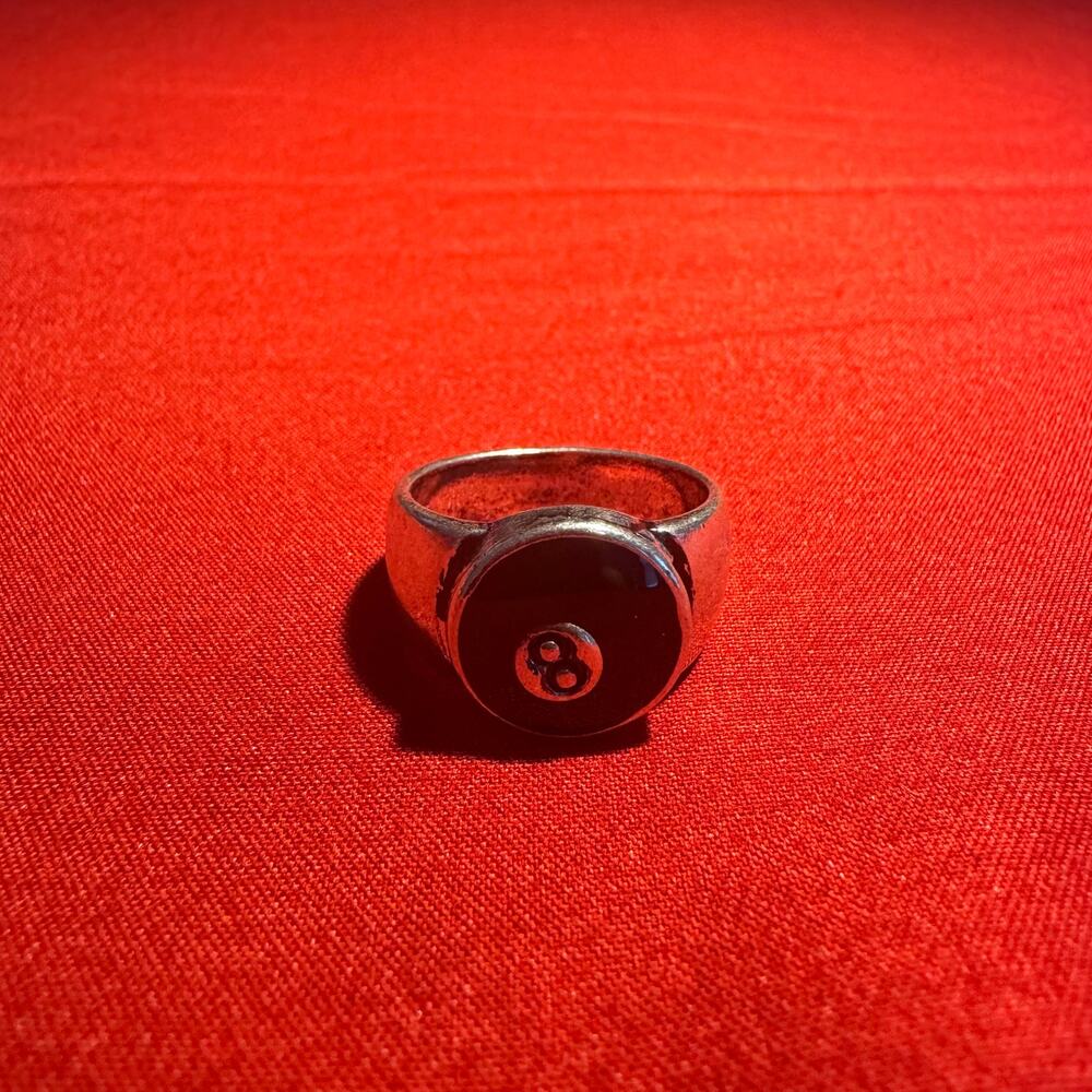 8 Ball Ring